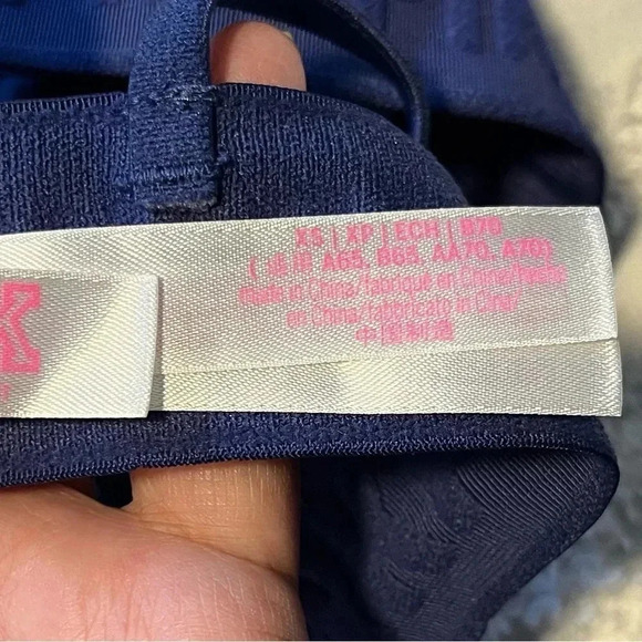 VICTORIA'S SECRET "PINK" DEEP BLUE UNLINED VELVET VELOUR TRIANGLE BRALETTE - Picture 3 of 4